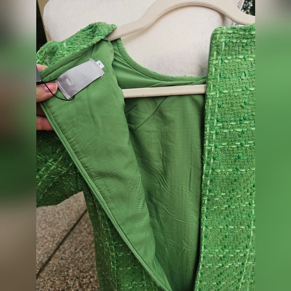 Nwt UYM  tweed golden buttons dress S - Picture 6 of 16